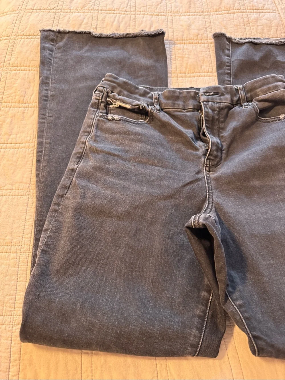 American Eagle high rise flare jeans - Picture 10 of 11